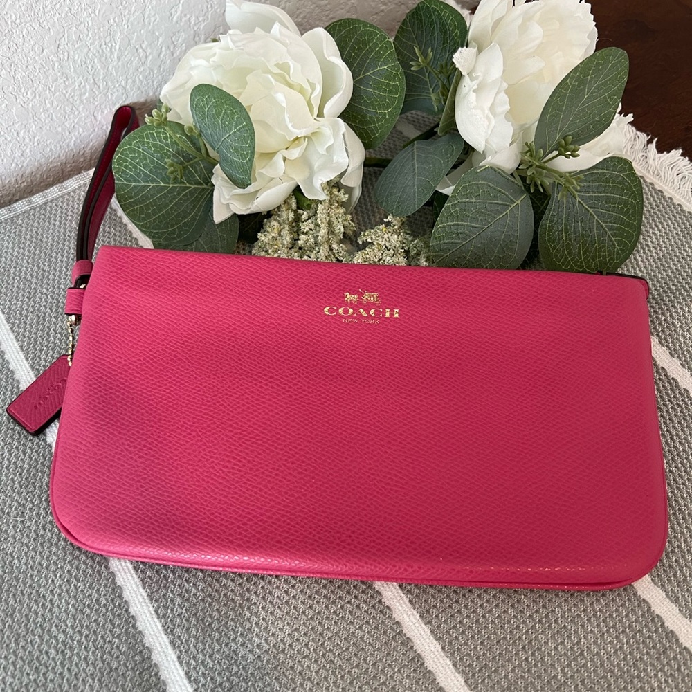 Coach pink wristlet